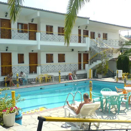 Hotel apartamentowy Sarikas Polychrono